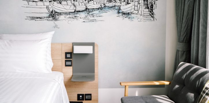 hotel-room-2