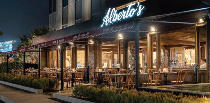 albertos-pizzeria-sports-bar
