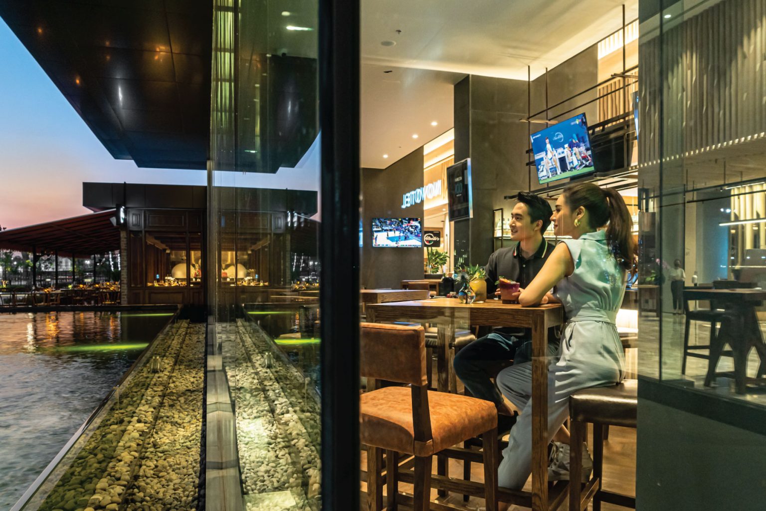 Novotel Bangkok Future Park Rangsit - The Sports Bar