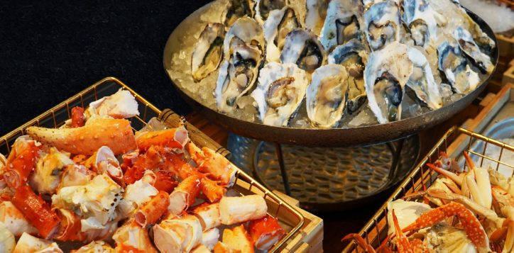 oyster-_-crab-2